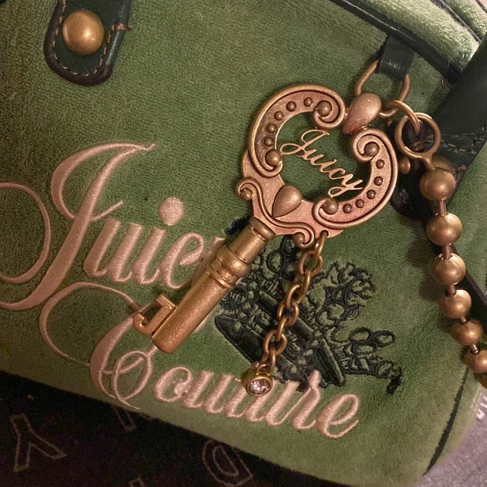 Juicy Couture VINTAGE Bowler handbag with VINTAGE key and chain hardware
